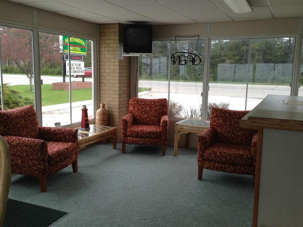 North Winds Motel Маккино Сити Экстерьер фото