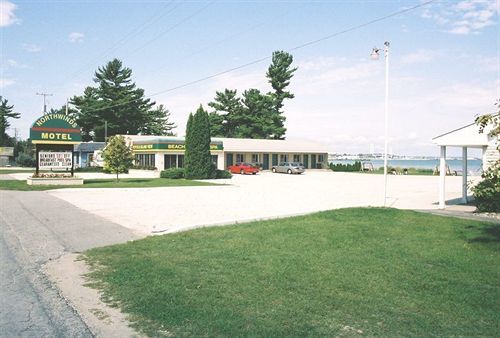 North Winds Motel Маккино Сити Экстерьер фото